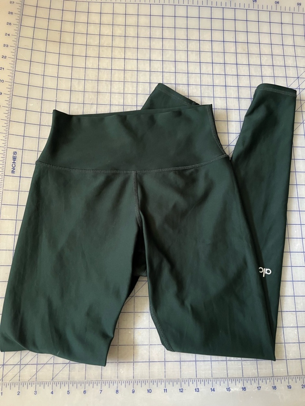 Alo Airlift High Waist Legging 29" Full Length in Green Size M